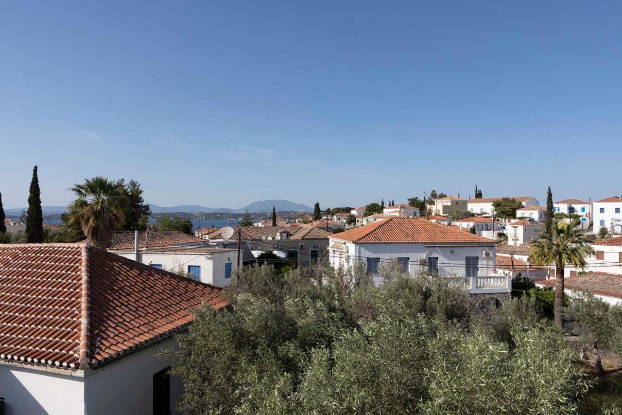 Yayaki Spetses Hotel Exterior foto