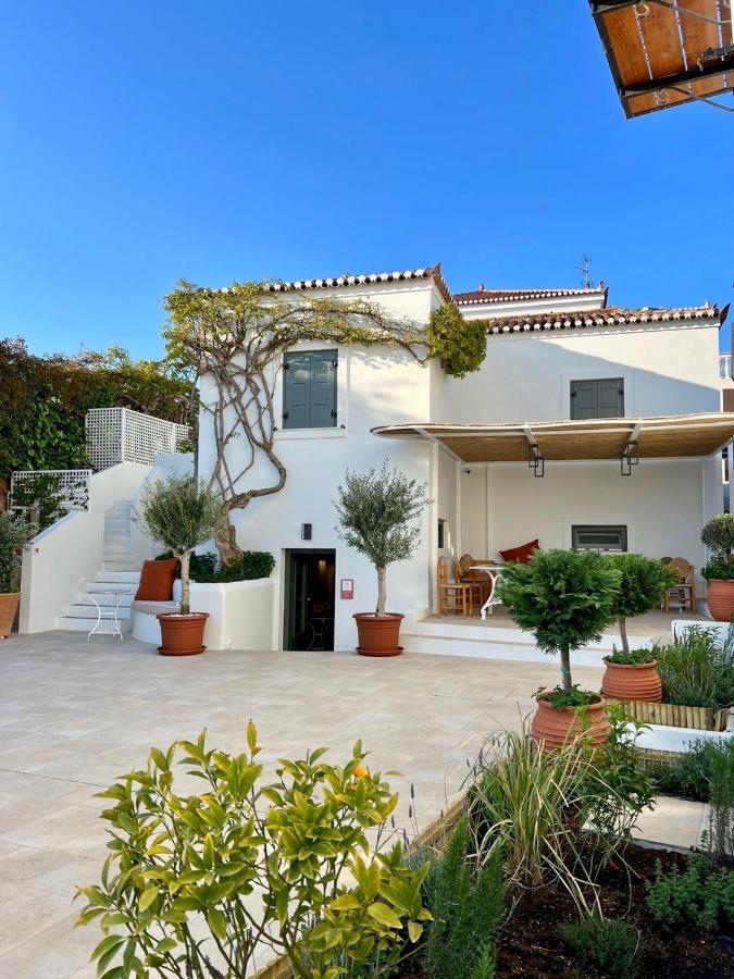 Yayaki Spetses Hotel Exterior foto